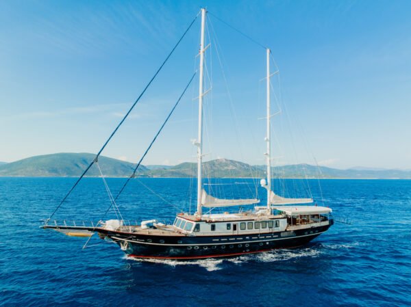 Sea Dream yelkenli yat kiralama - Opus Yachting